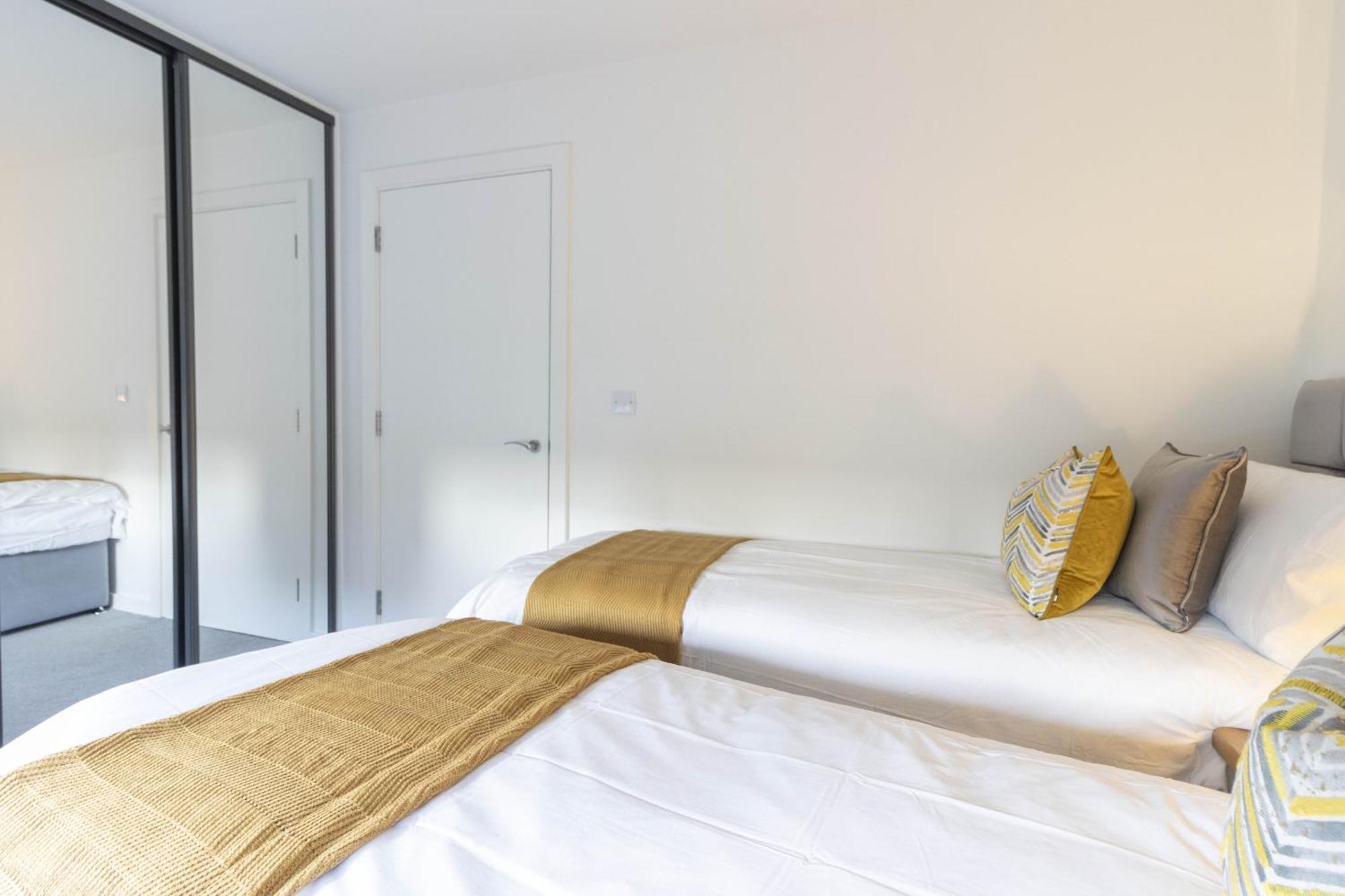 Linacre 11 - Modern 2 Bed Behind The Cathedral With Free Parking And Fast Wifi Apartamento Exeter Exterior foto